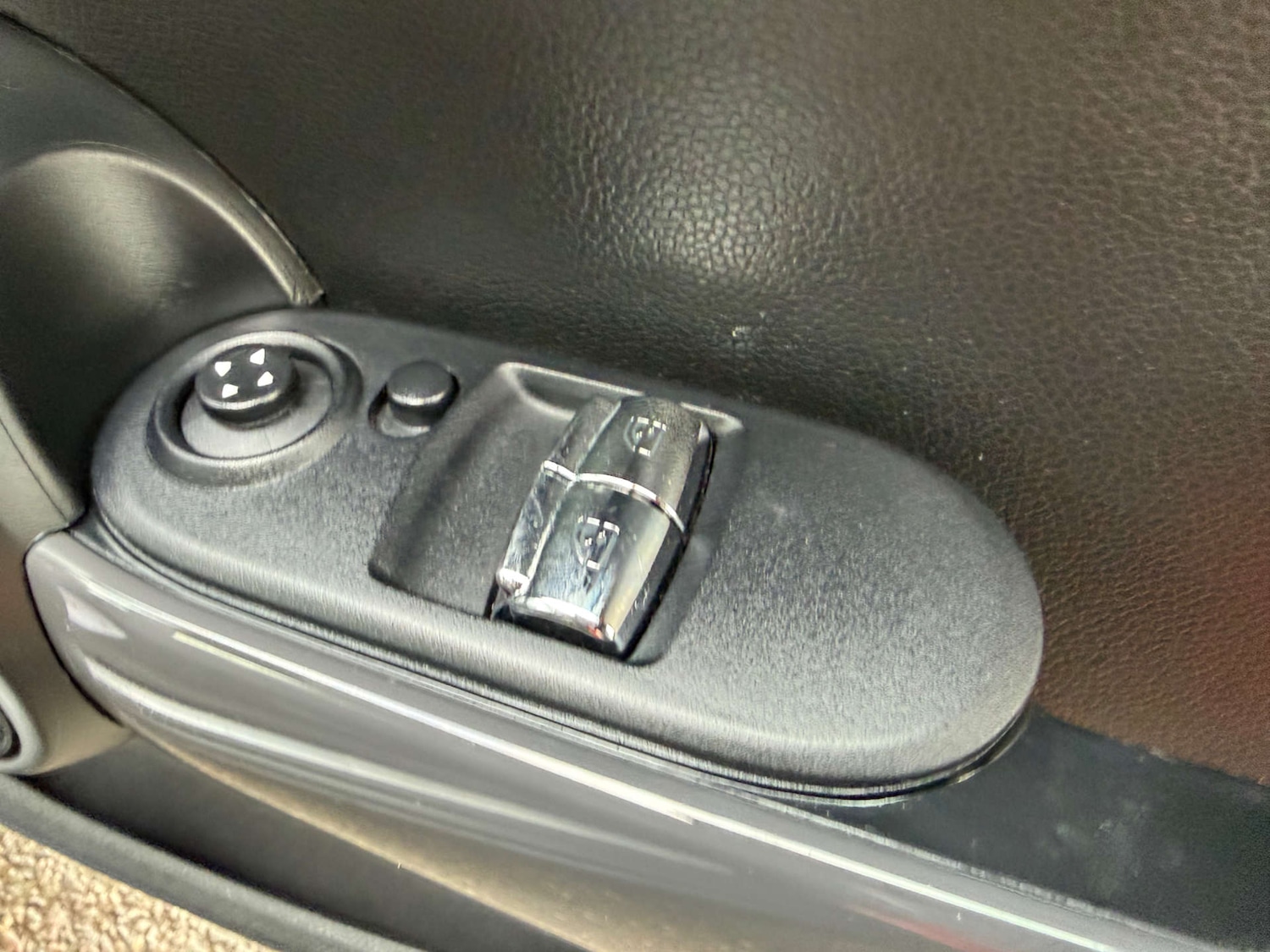 Used MINI Hatch 2019 for sale - 77483012: Photo 10