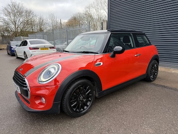 Used MINI Hatch 2019 for sale - 77483012: Photo