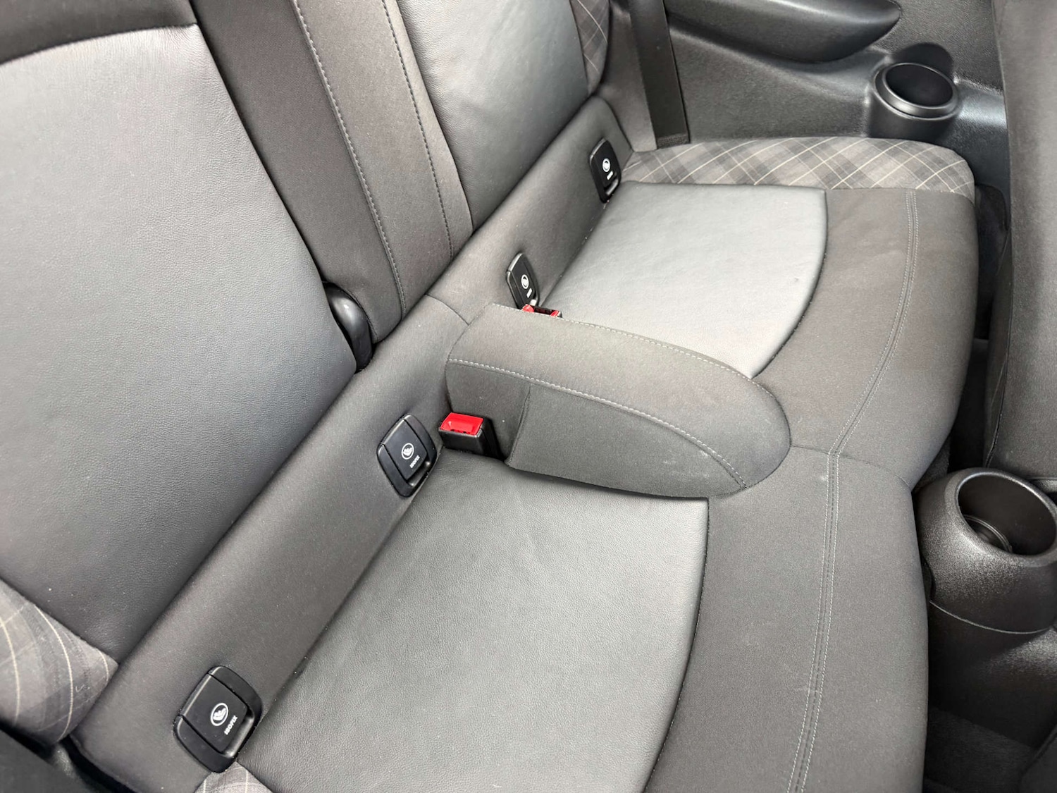 Used MINI Hatch 2019 for sale - 77483012: Photo 6