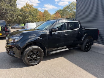Used Nissan Navara 2019 for sale - 79537900: Photo