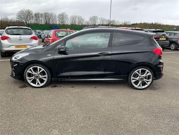 Used Ford Fiesta 2018 for sale - 78225899: Photo