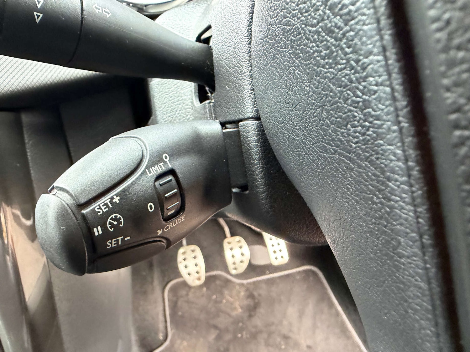 Used Peugeot 207 2012 for sale - 77022349: Photo 13