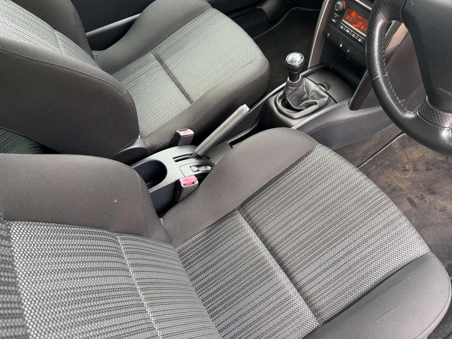 Used Peugeot 207 2012 for sale - 77022349: Photo 4