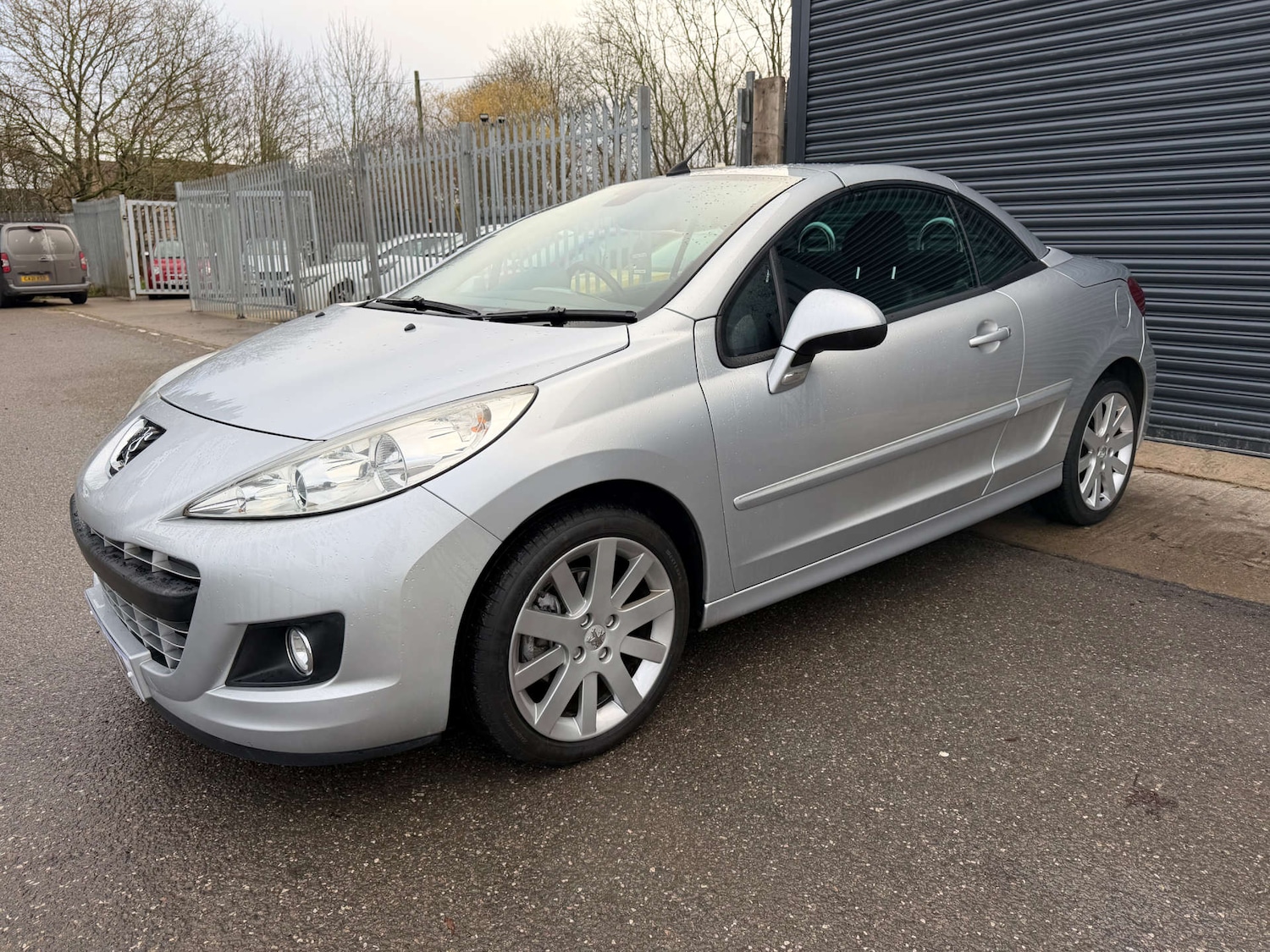 Used Peugeot 207 2012 for sale - 77022349: Photo 6
