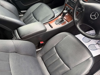 Used Mercedes-Benz C Class 2008 for sale - 77980236: Photo