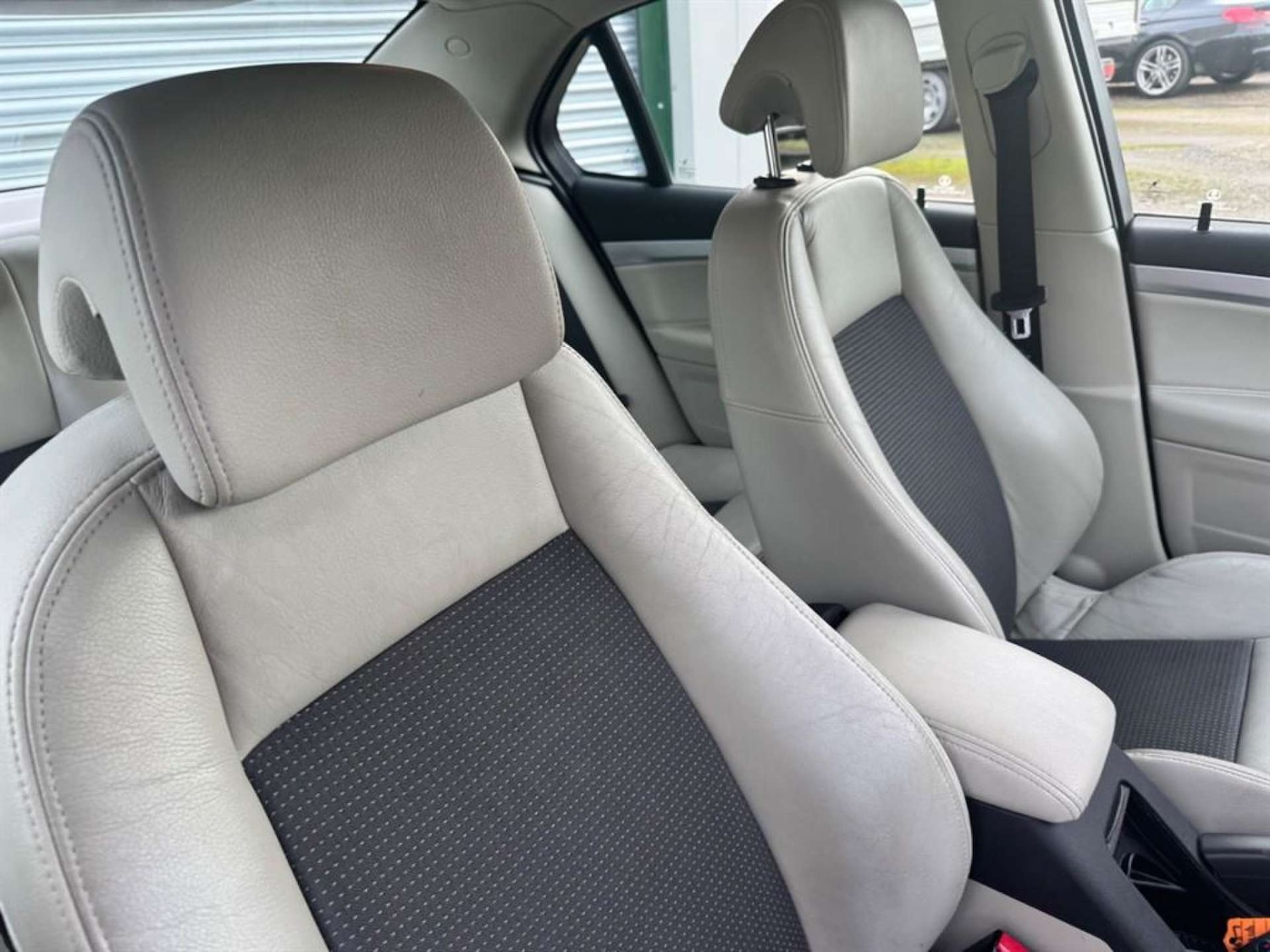 Used Saab 9-3 2009 for sale - 76476780: Photo 13