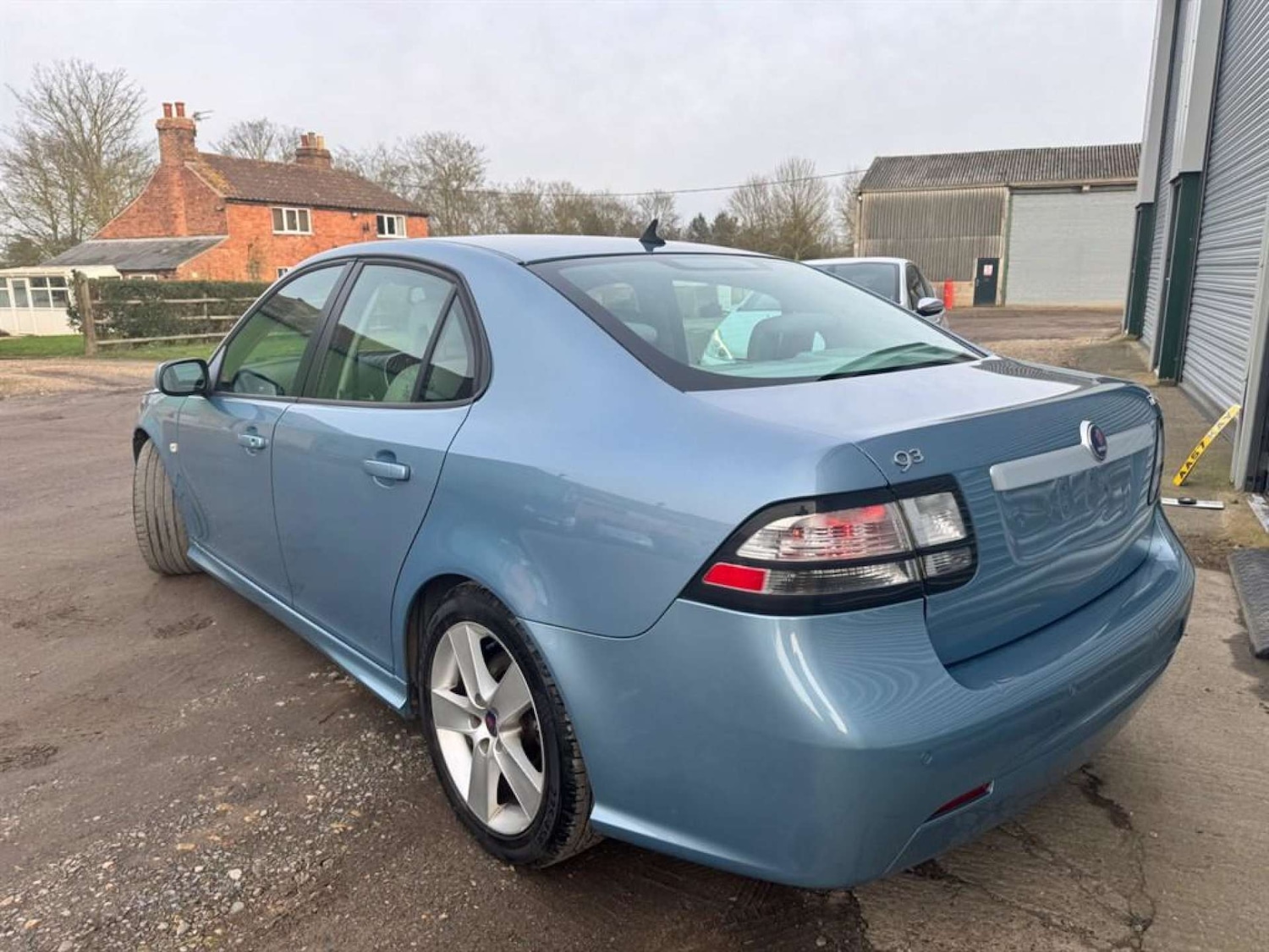 Used Saab 9-3 2009 for sale - 76476780: Photo 2