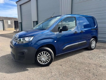 Used Citroen Berlingo 2020 for sale - 76476769: Photo