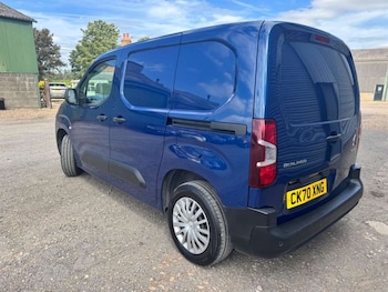 Used Citroen Berlingo 2020 for sale - 76476769: Photo