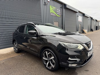 Used Nissan Qashqai 2017 for sale - 76476782: Photo