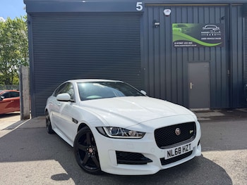 Used Jaguar XE 2018 for sale - 78421216: Photo