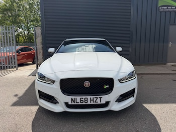 Used Jaguar XE 2018 for sale - 78421216: Photo