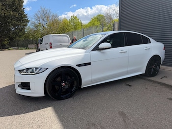 Used Jaguar XE 2018 for sale - 78421216: Photo