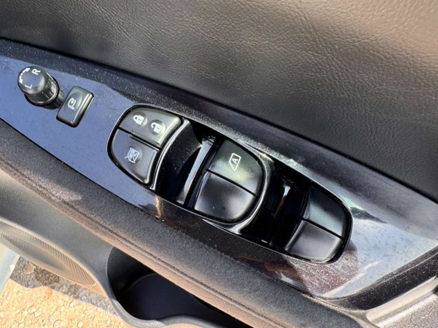 Used Nissan Leaf 2015 for sale - 76476768: Photo 13