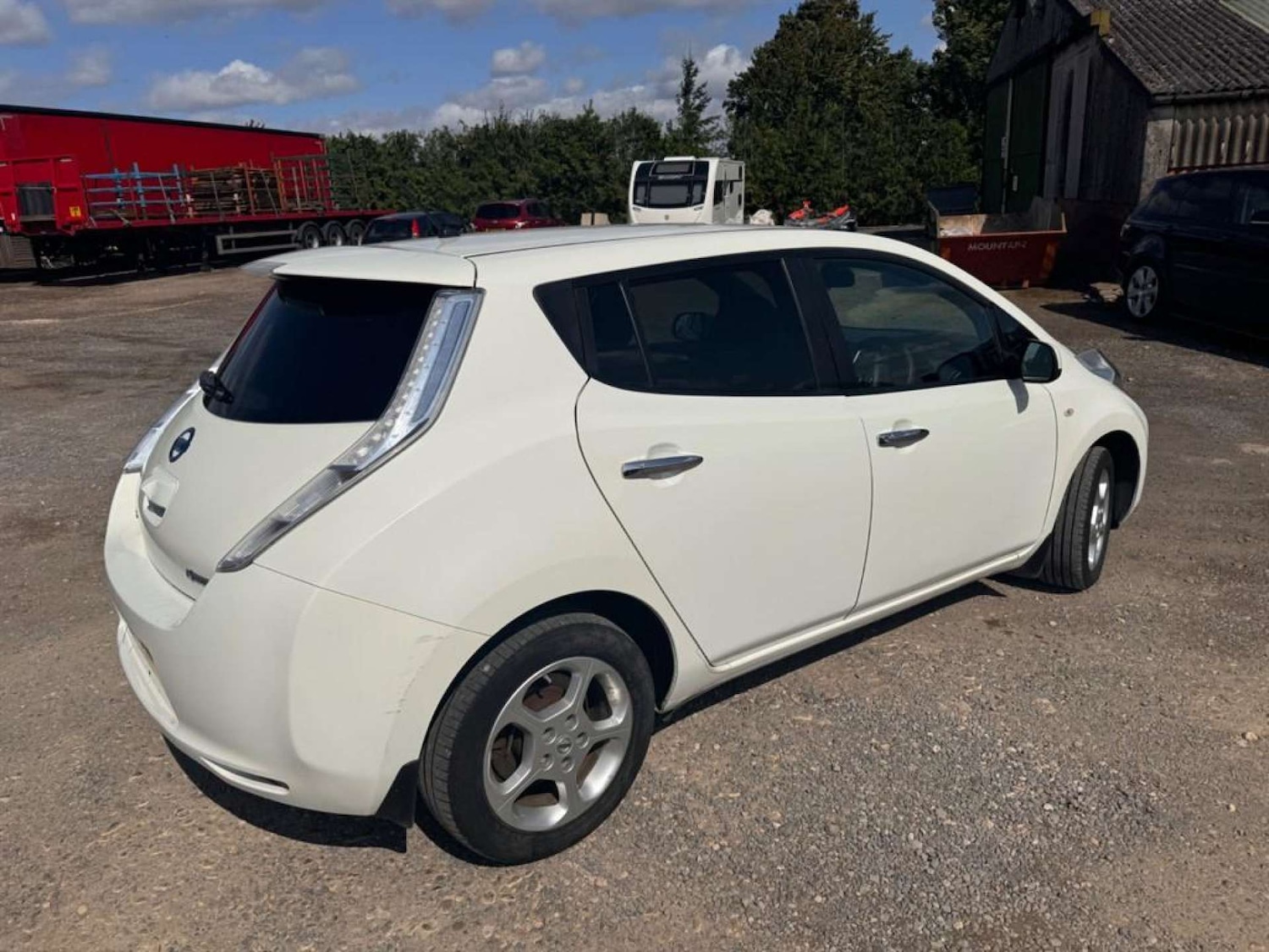 Used Nissan Leaf 2015 for sale - 76476768: Photo 4