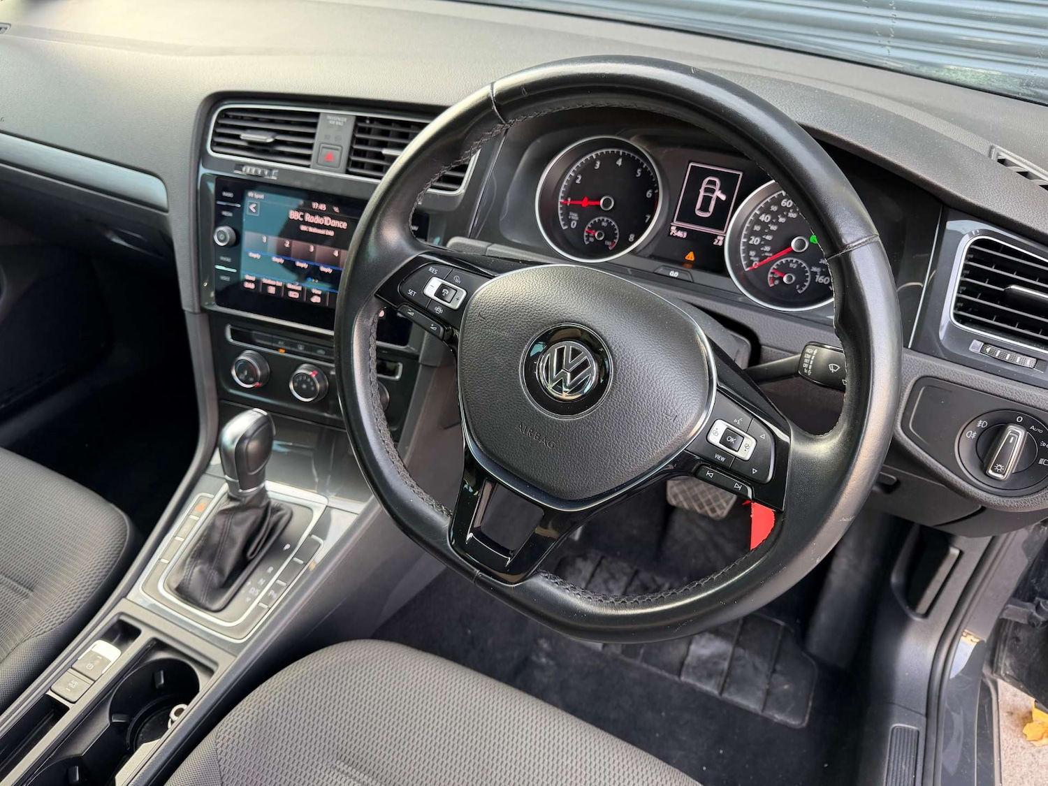 Used Volkswagen Golf 2019 for sale - 76476763: Photo 14