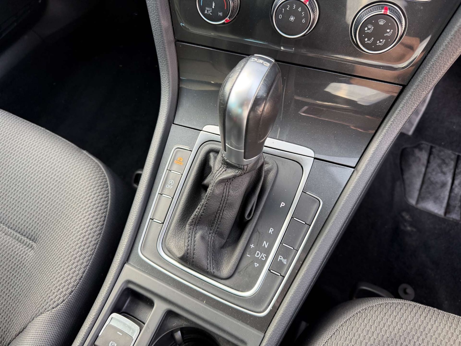 Used Volkswagen Golf 2019 for sale - 76476763: Photo 15