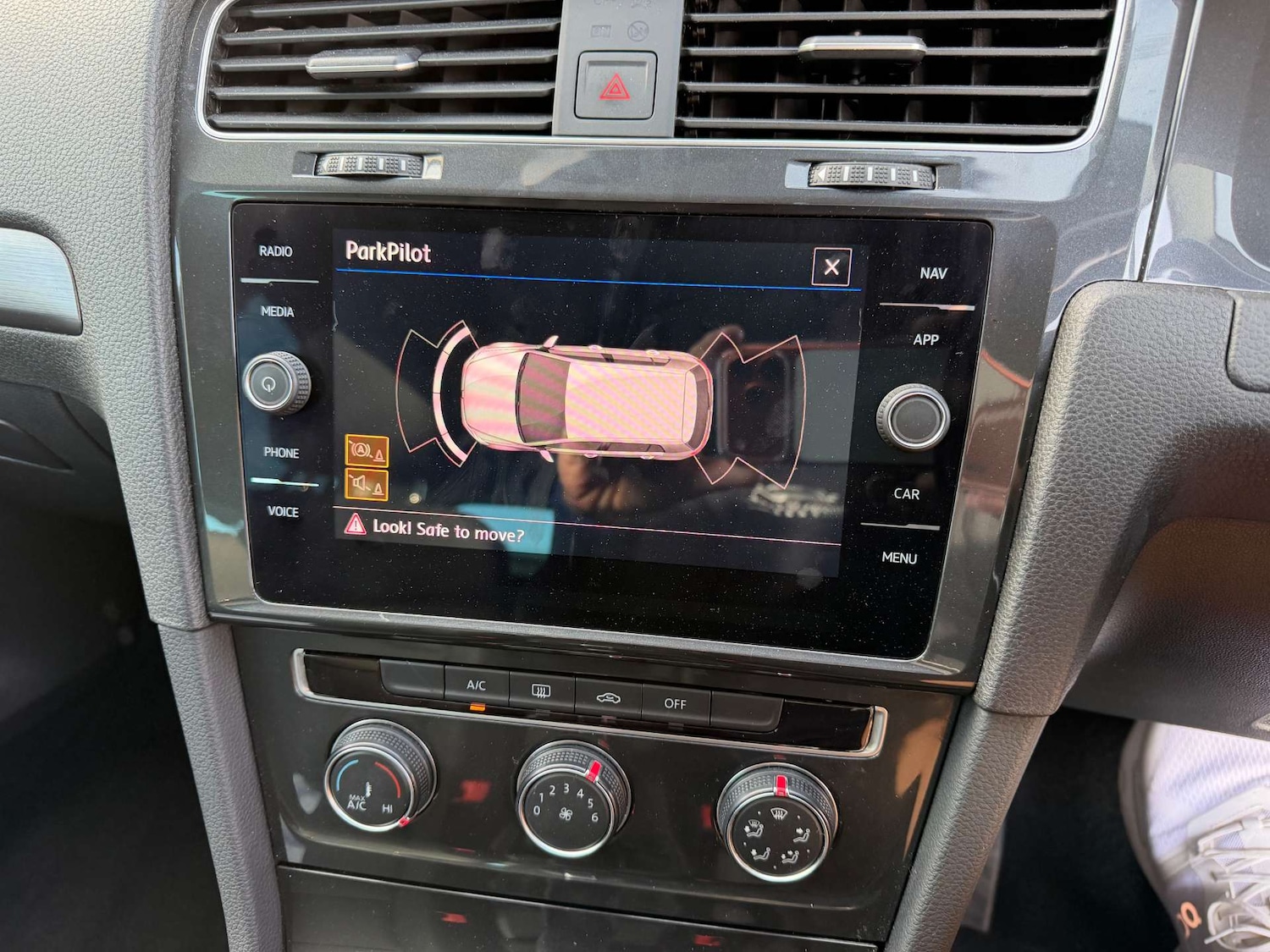 Used Volkswagen Golf 2019 for sale - 76476763: Photo 17