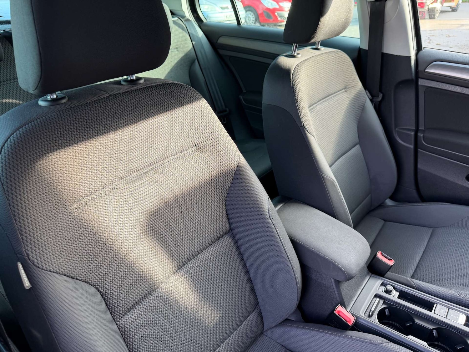 Used Volkswagen Golf 2019 for sale - 76476763: Photo 20