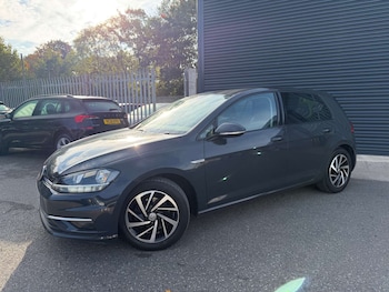 Used Volkswagen Golf 2019 for sale - 76476763: Photo