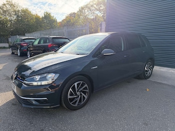 Used Volkswagen Golf 2019 for sale - 76476763: Photo