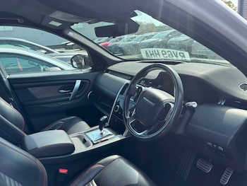 Used Land Rover Discovery Sport 2019 for sale - 79573124: Photo