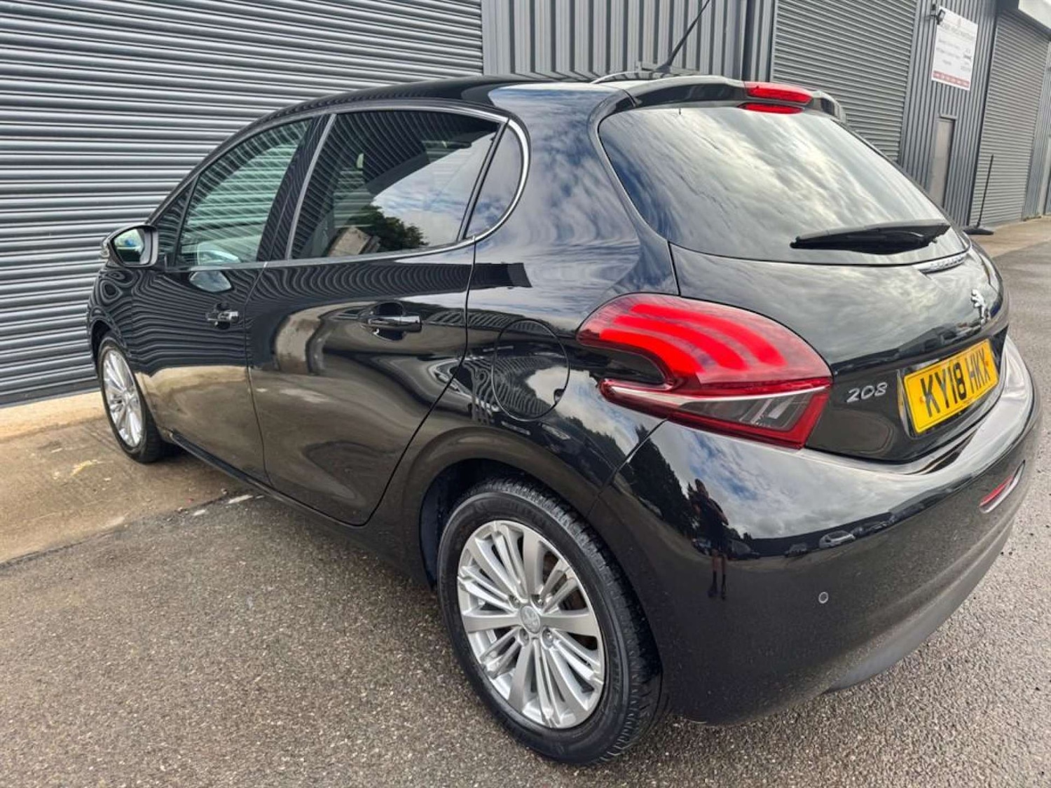 Used Peugeot 208 2018 for sale - 76476777: Photo 18