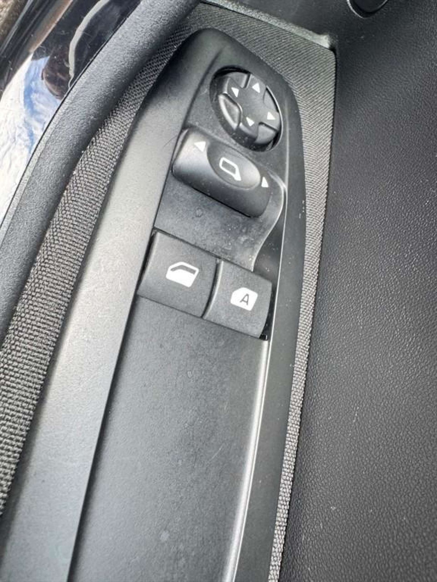 Used Peugeot 208 2018 for sale - 76476777: Photo 9