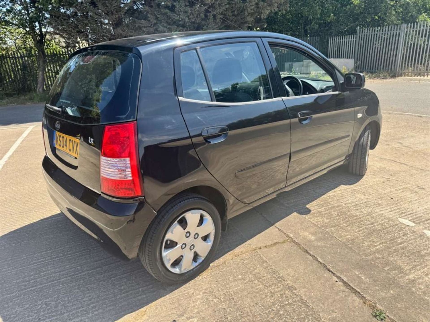 Used Kia Picanto 2004 for sale - 76476771: Photo 2