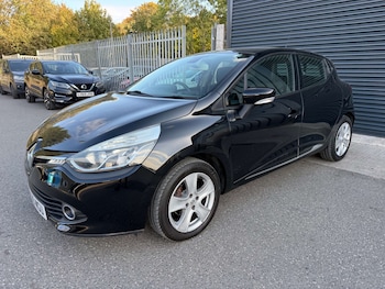 Used Renault Clio 2016 for sale - 76476775: Photo
