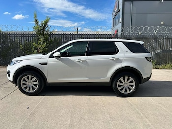 Used Land Rover Discovery Sport 2016 for sale - 78950837: Photo