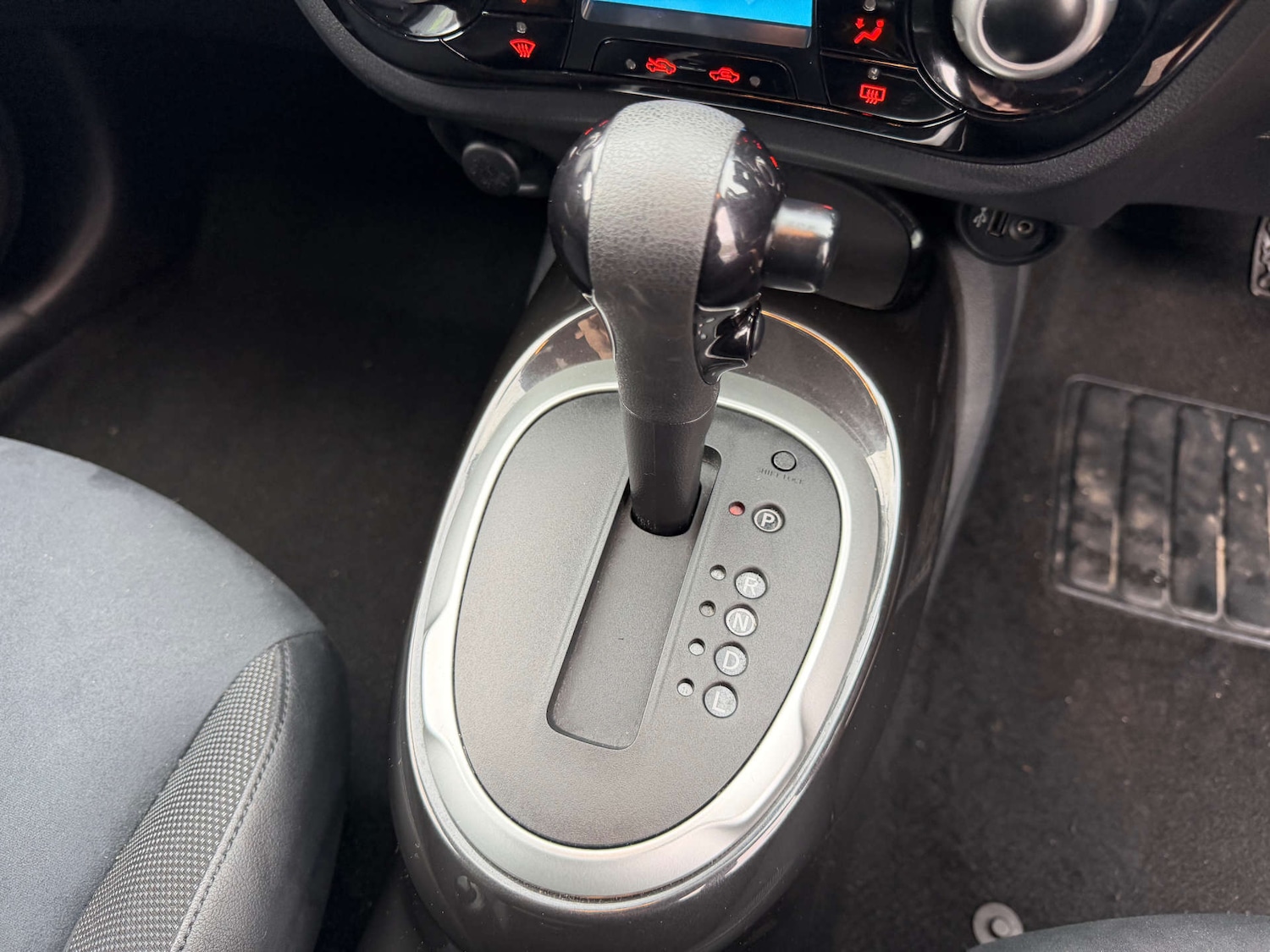 Used Nissan Juke 2017 for sale - 76520340: Photo 12