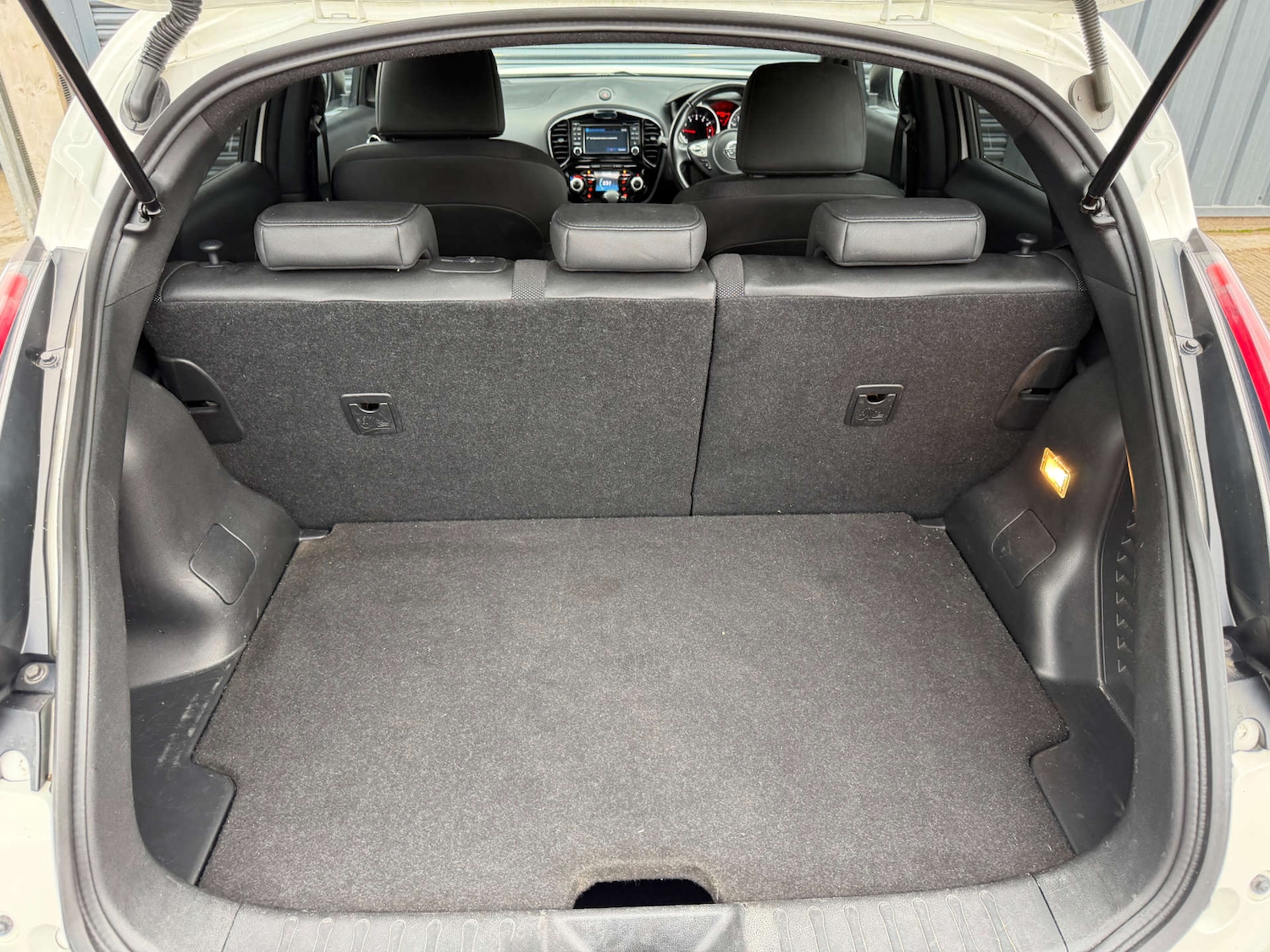 Used Nissan Juke 2017 for sale - 76520340: Photo 24