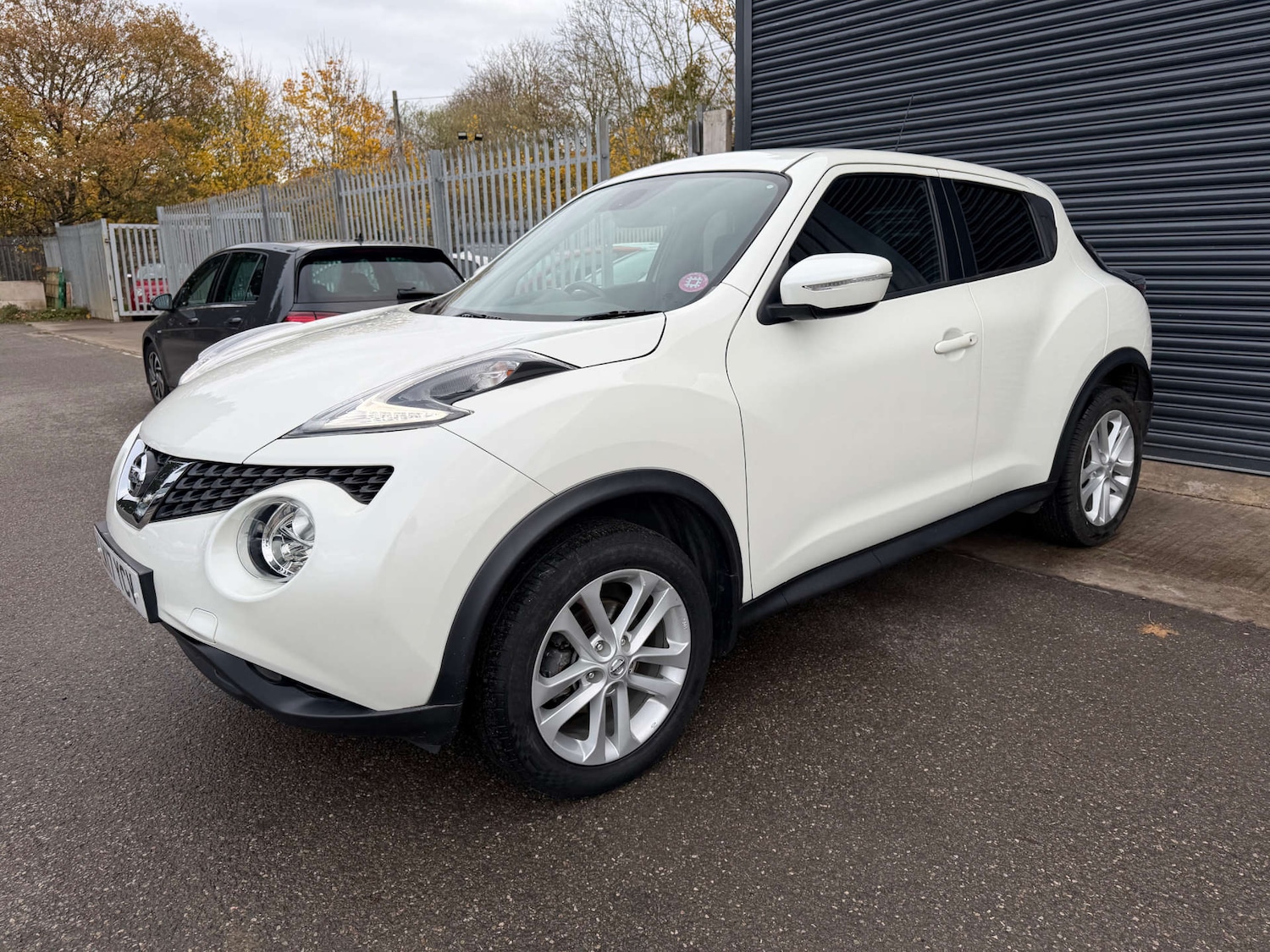 Used Nissan Juke 2017 for sale - 76520340: Photo 3