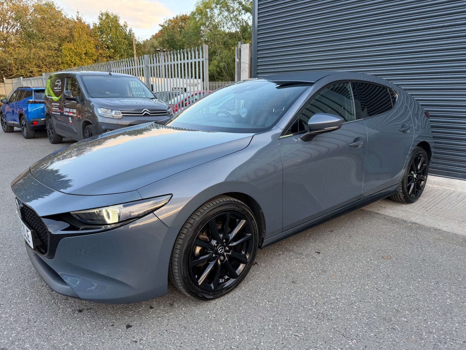 Used Mazda Mazda3 2019 for sale - 76476779: Photo 4