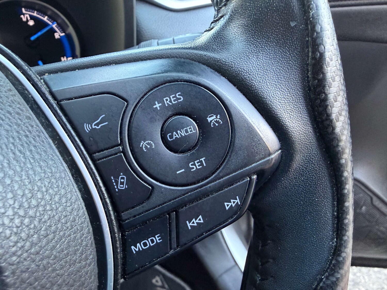 Used Toyota RAV4 2022 for sale - 76948207: Photo 27