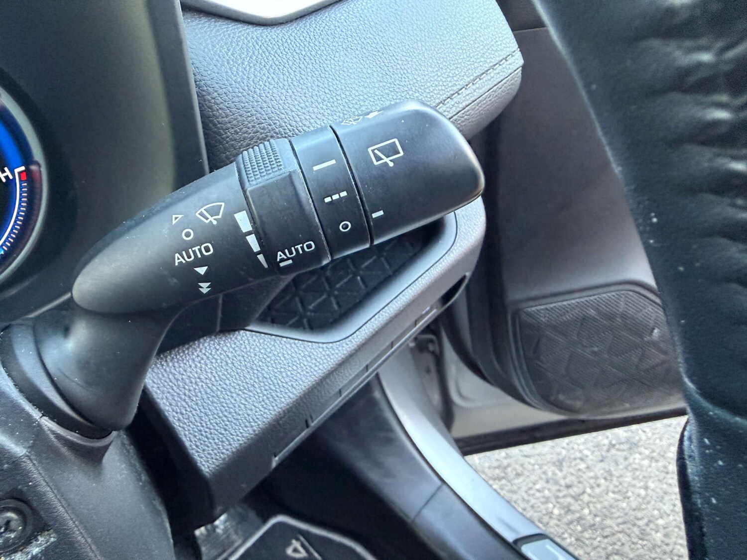 Used Toyota RAV4 2022 for sale - 76948207: Photo 28