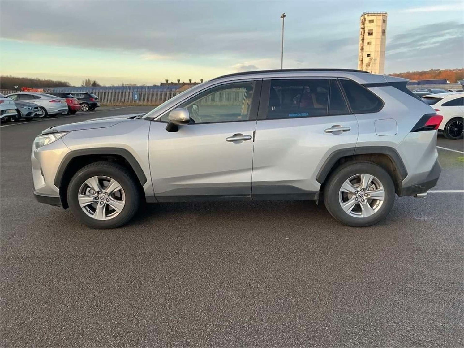 Used Toyota RAV4 2022 for sale - 76948207: Photo 4