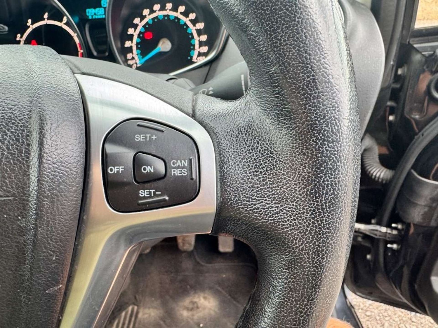 Used Ford Fiesta 2013 for sale - 76476740: Photo 19