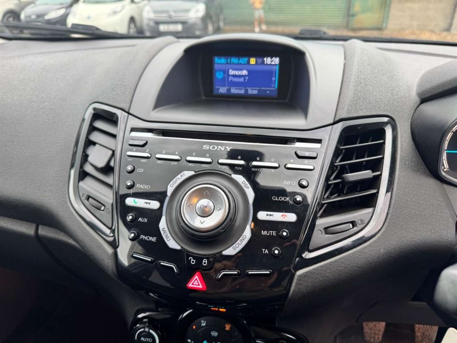 Used Ford Fiesta 2013 for sale - 76476740: Photo 21