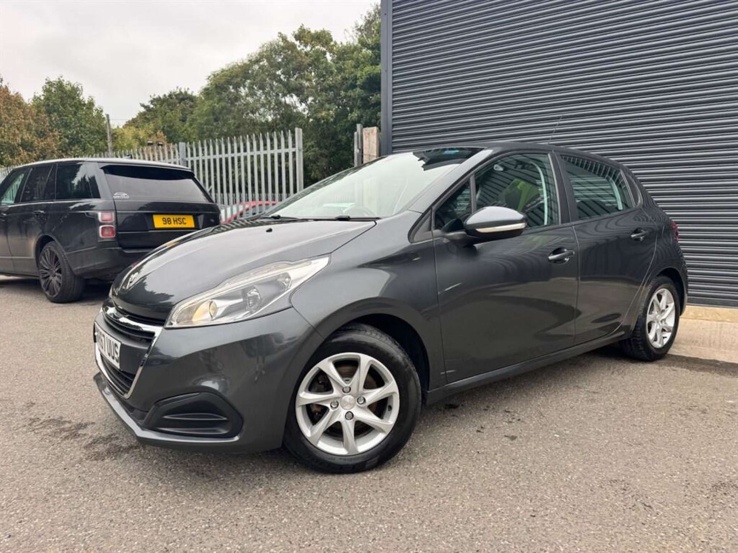 Used Peugeot 208 2017 for sale - 76476746: Photo 5