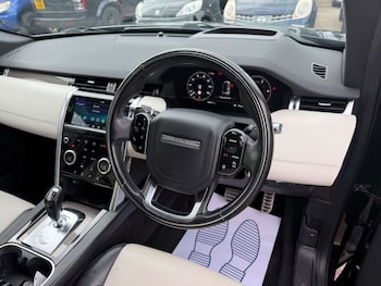Used Land Rover Discovery Sport 2019 for sale - 78782751: Photo