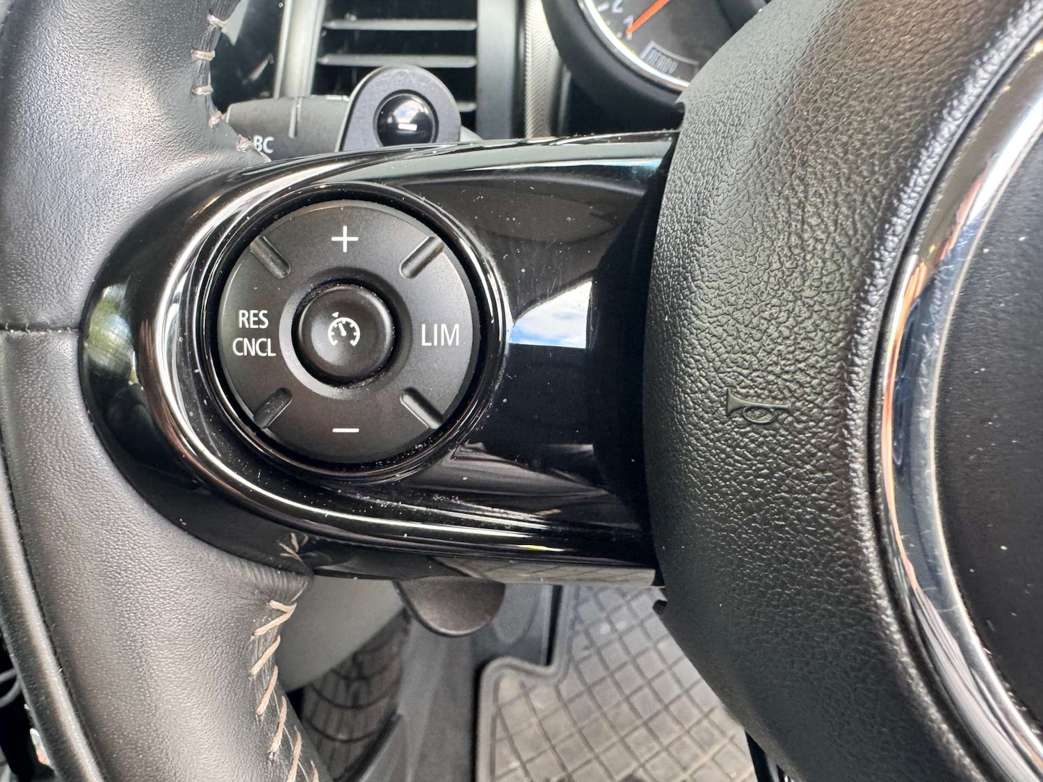 Used MINI Hatch 2019 for sale - 76476739: Photo 15