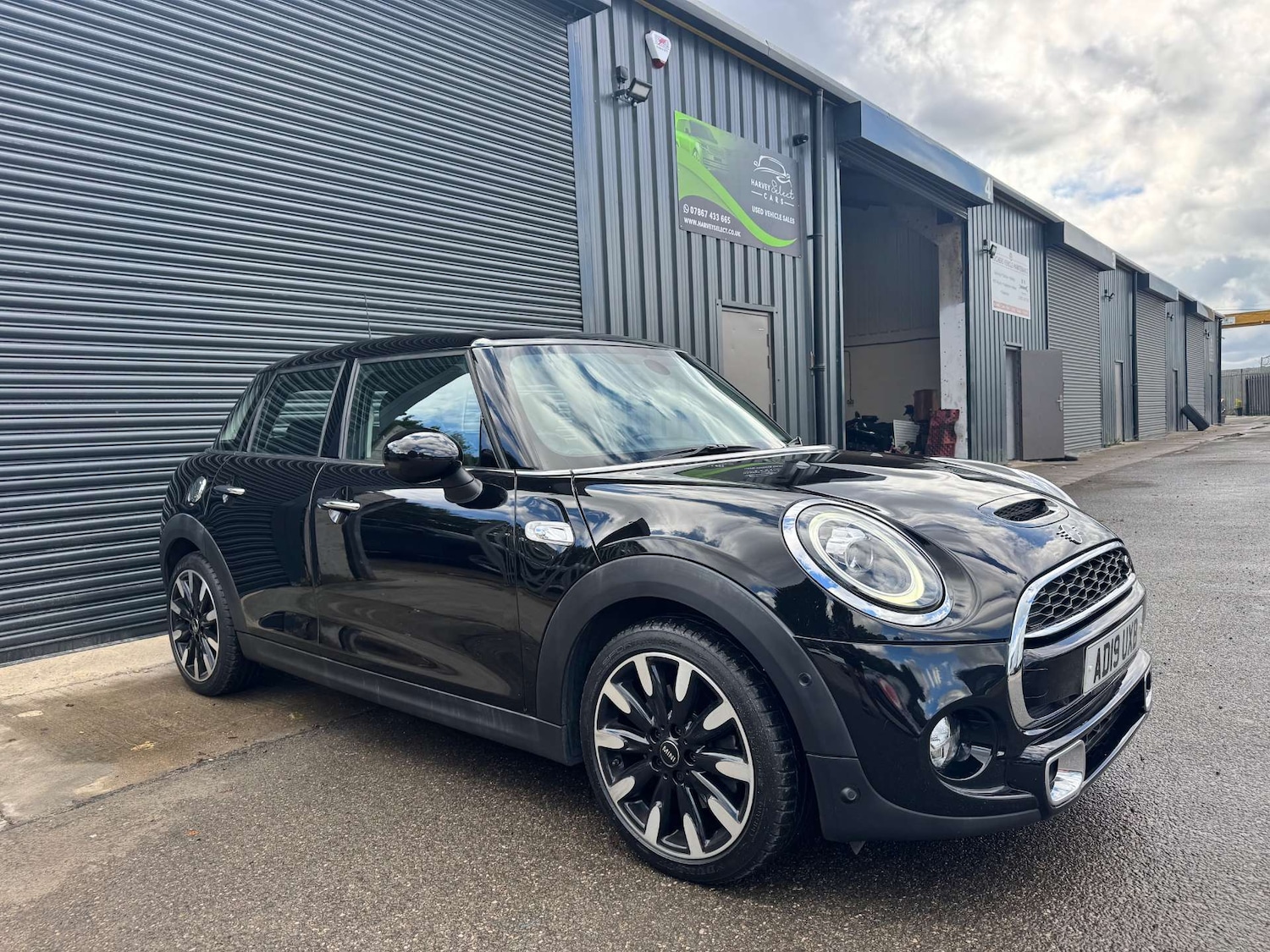 Used MINI Hatch 2019 for sale - 76476739: Photo 4