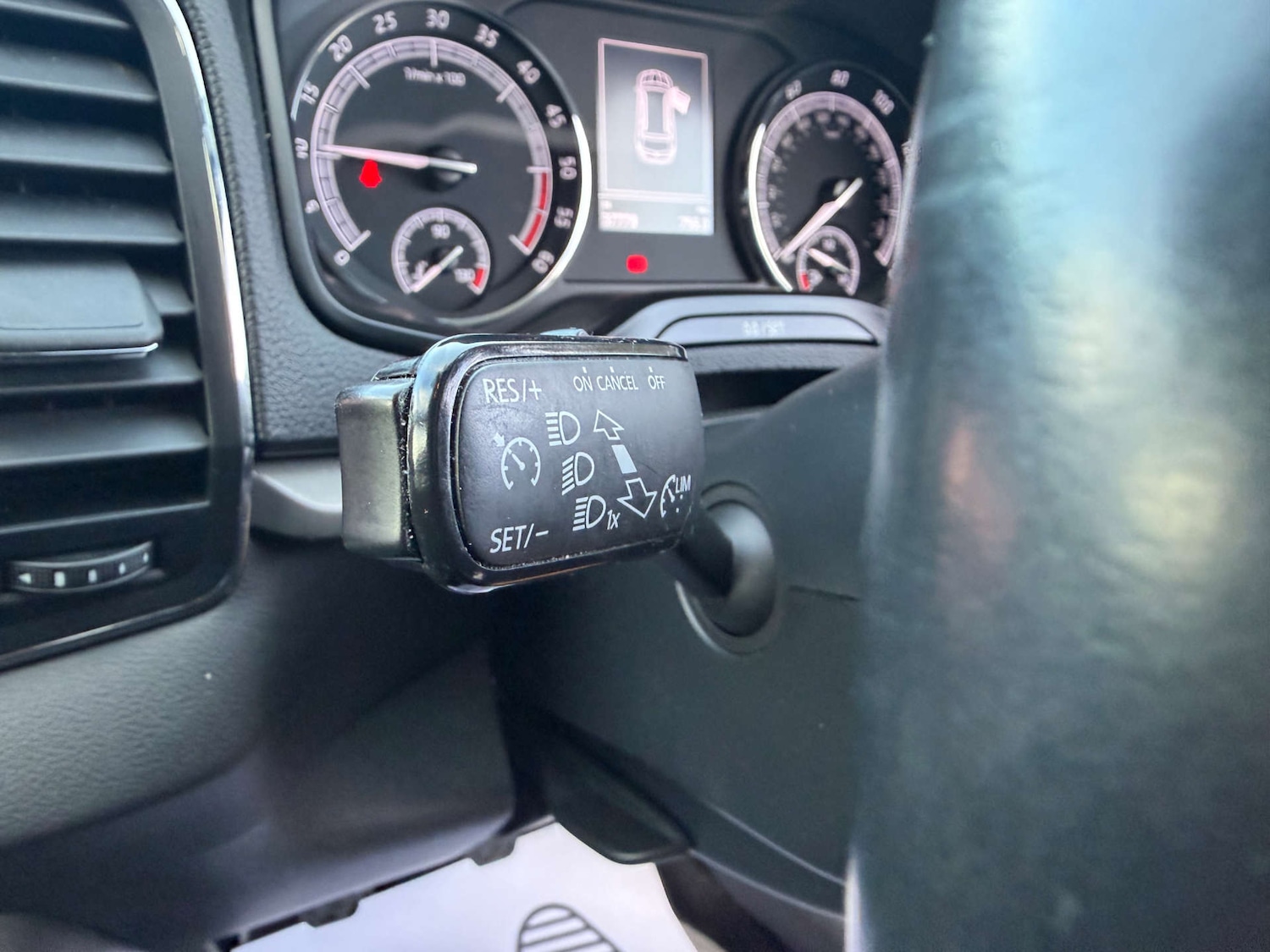 Used Skoda Karoq 2018 for sale - 76618144: Photo 12