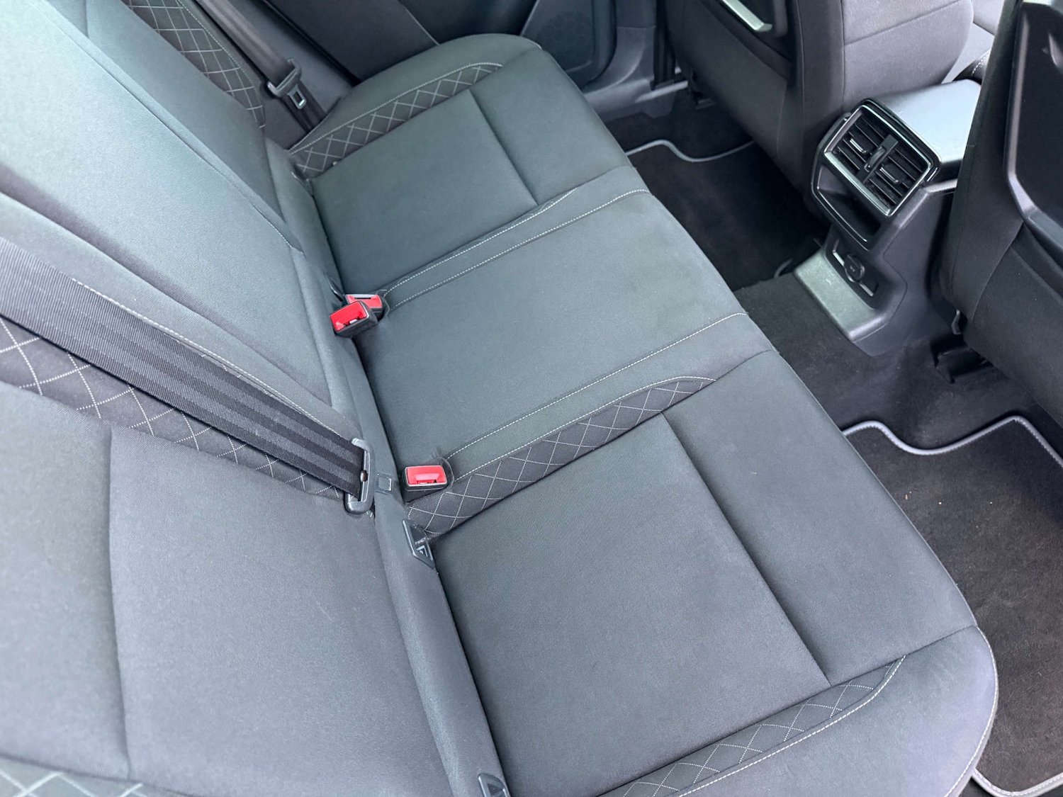 Used Skoda Karoq 2018 for sale - 76618144: Photo 6