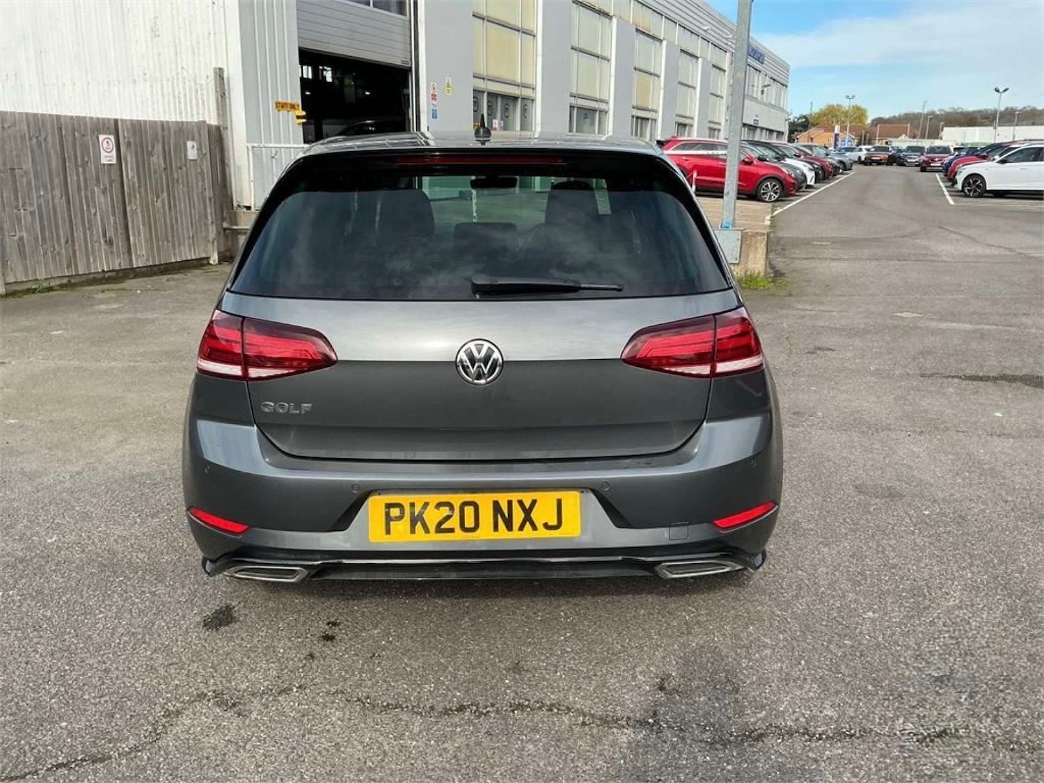 Used Volkswagen Golf 2020 for sale - 77880370: Photo 2