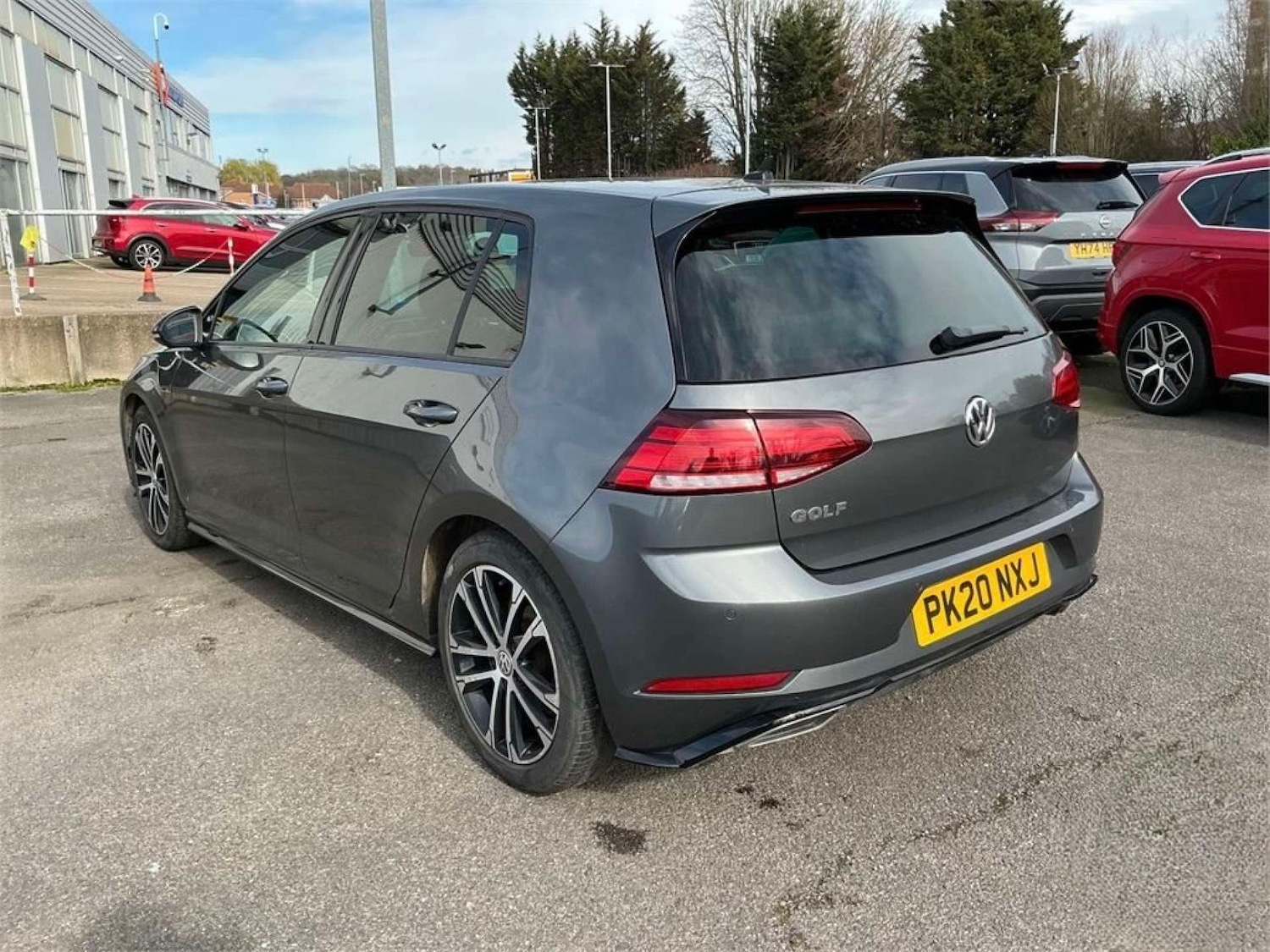 Used Volkswagen Golf 2020 for sale - 77880370: Photo 3