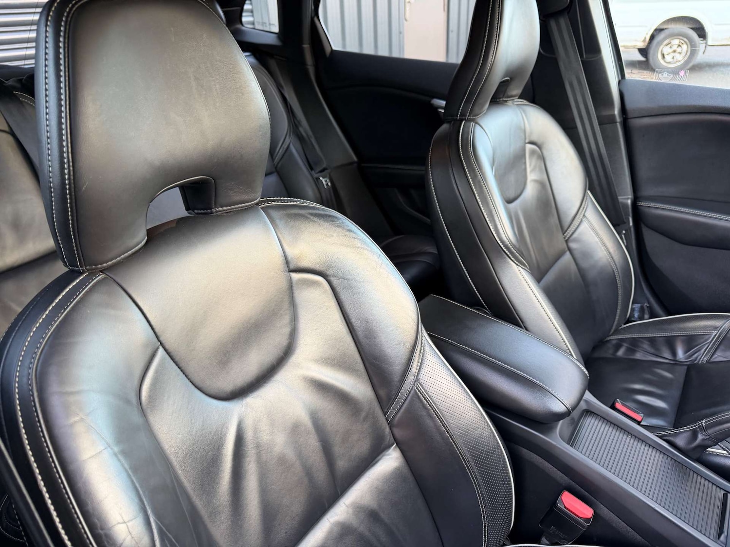 Used Volvo V40 2016 for sale - 77125186: Photo 19