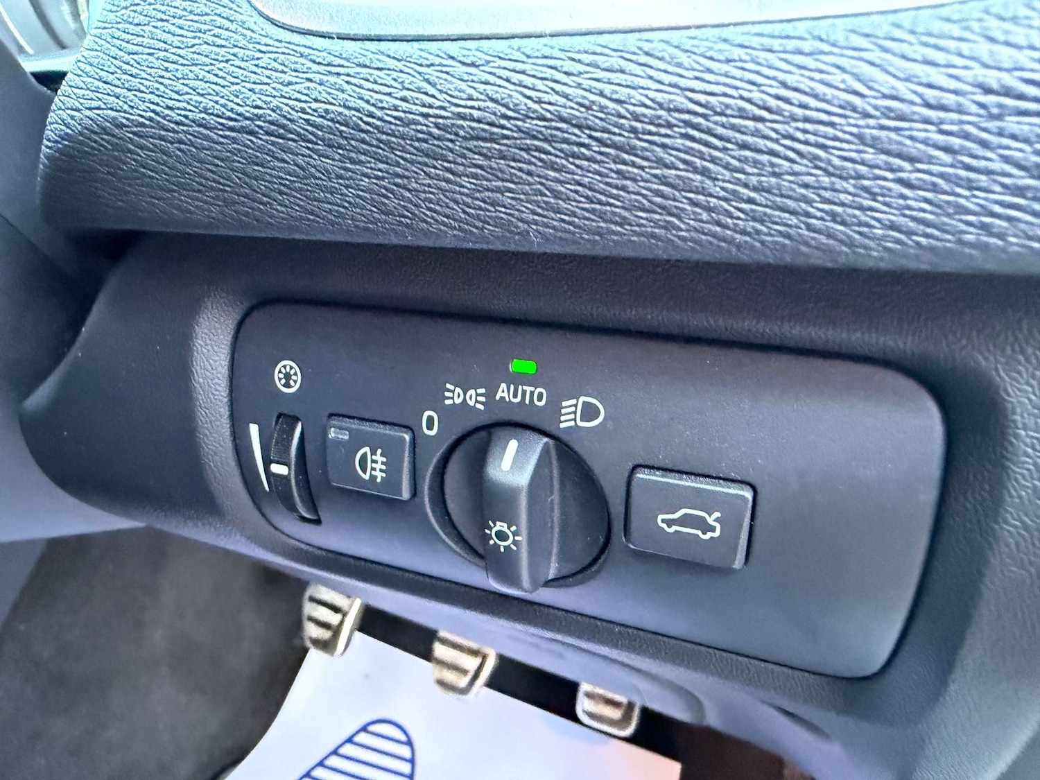 Used Volvo V40 2016 for sale - 77125186: Photo 6